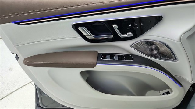 Used 2023 Mercedes-Benz EQS 450+ SUV image 38