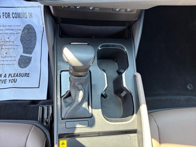 Used 2025 Lexus ES 350 w/ Premium Package image 22