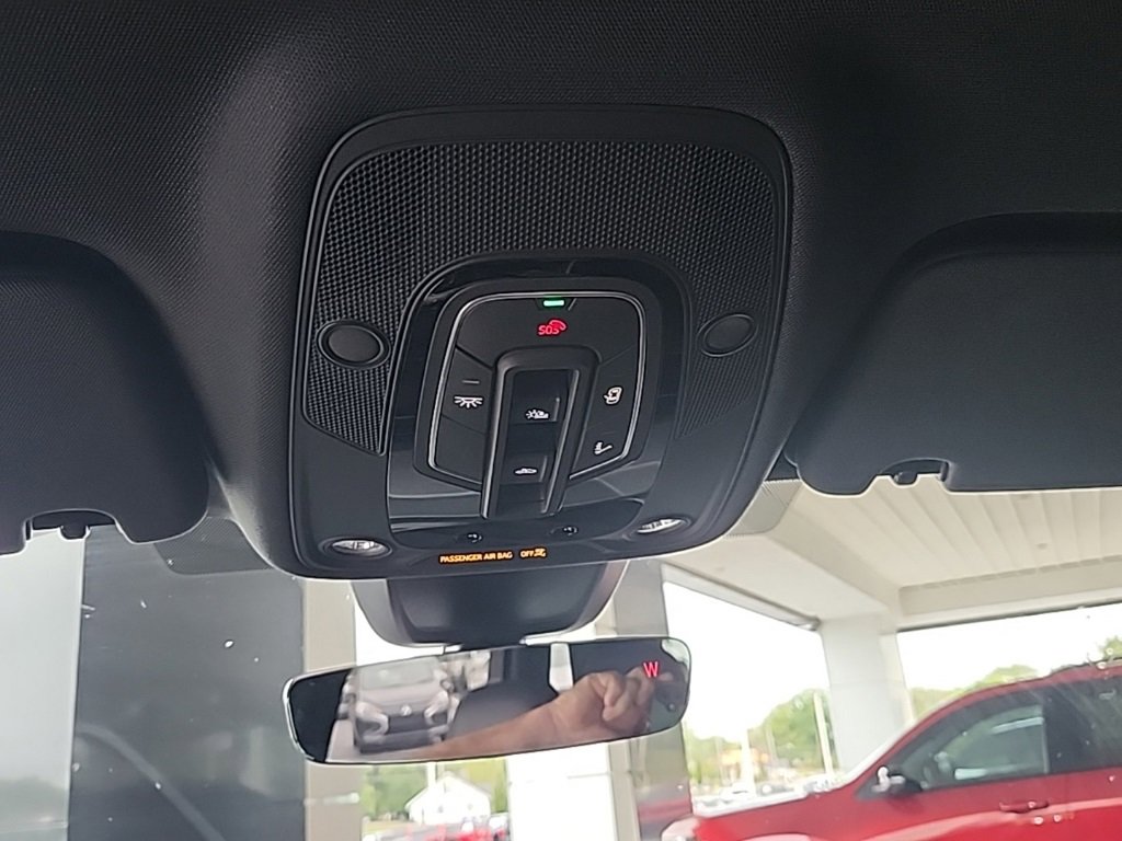 Used 2025 Audi SQ7 Prestige image 32