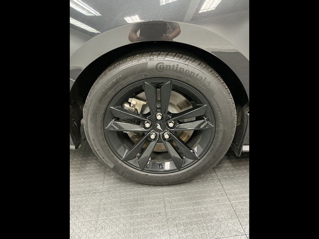 Used 2024 Ford Mustang GT RWD image 31