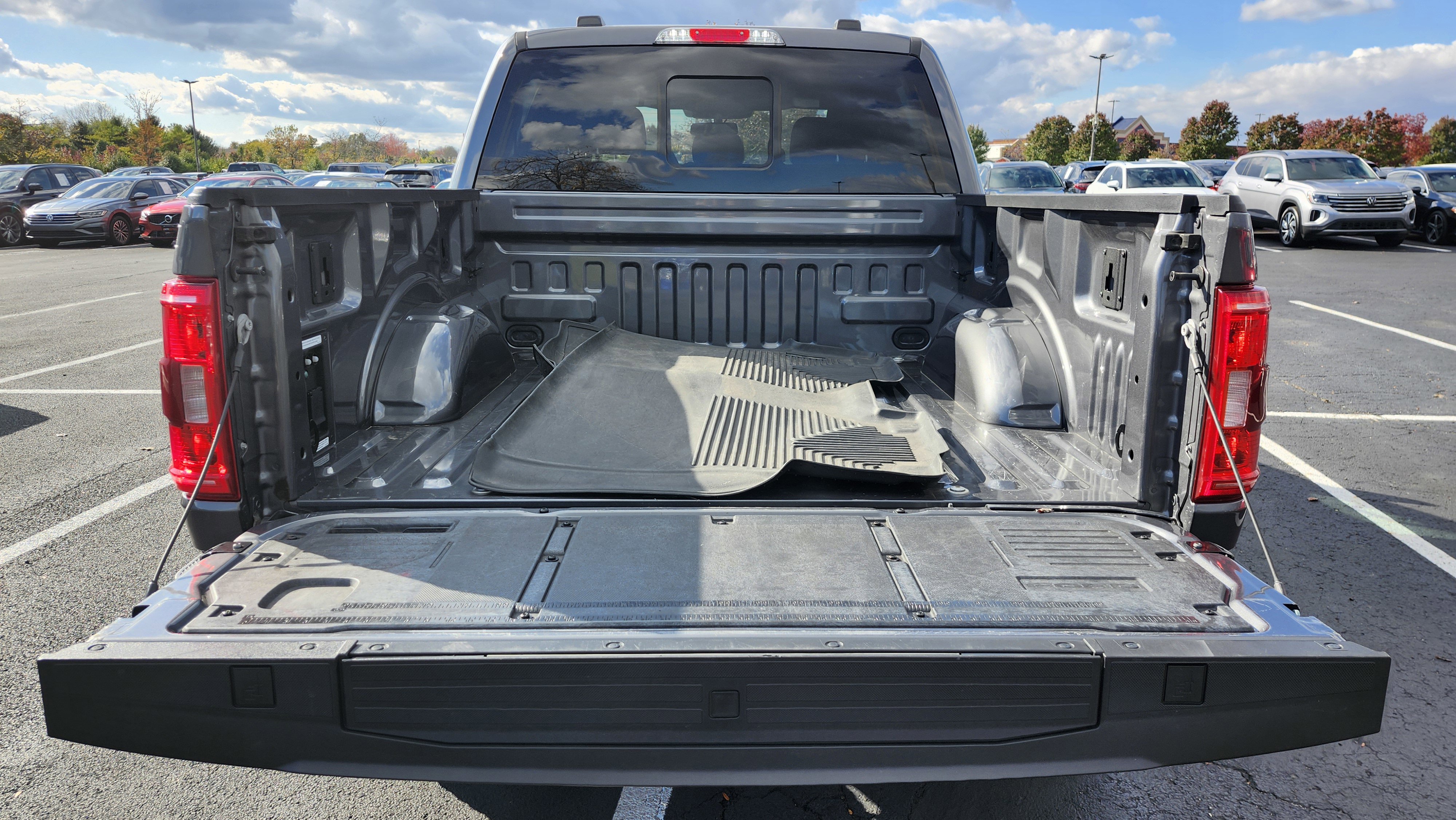 Used 2023 Ford F150 XLT w/ Equipment Group 302A High image 16