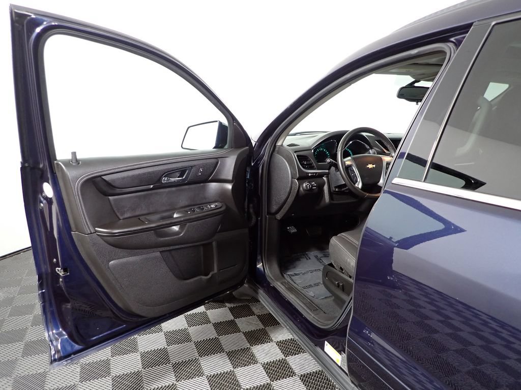 Used 2016 Chevrolet Traverse LT AWD/4WD image 20