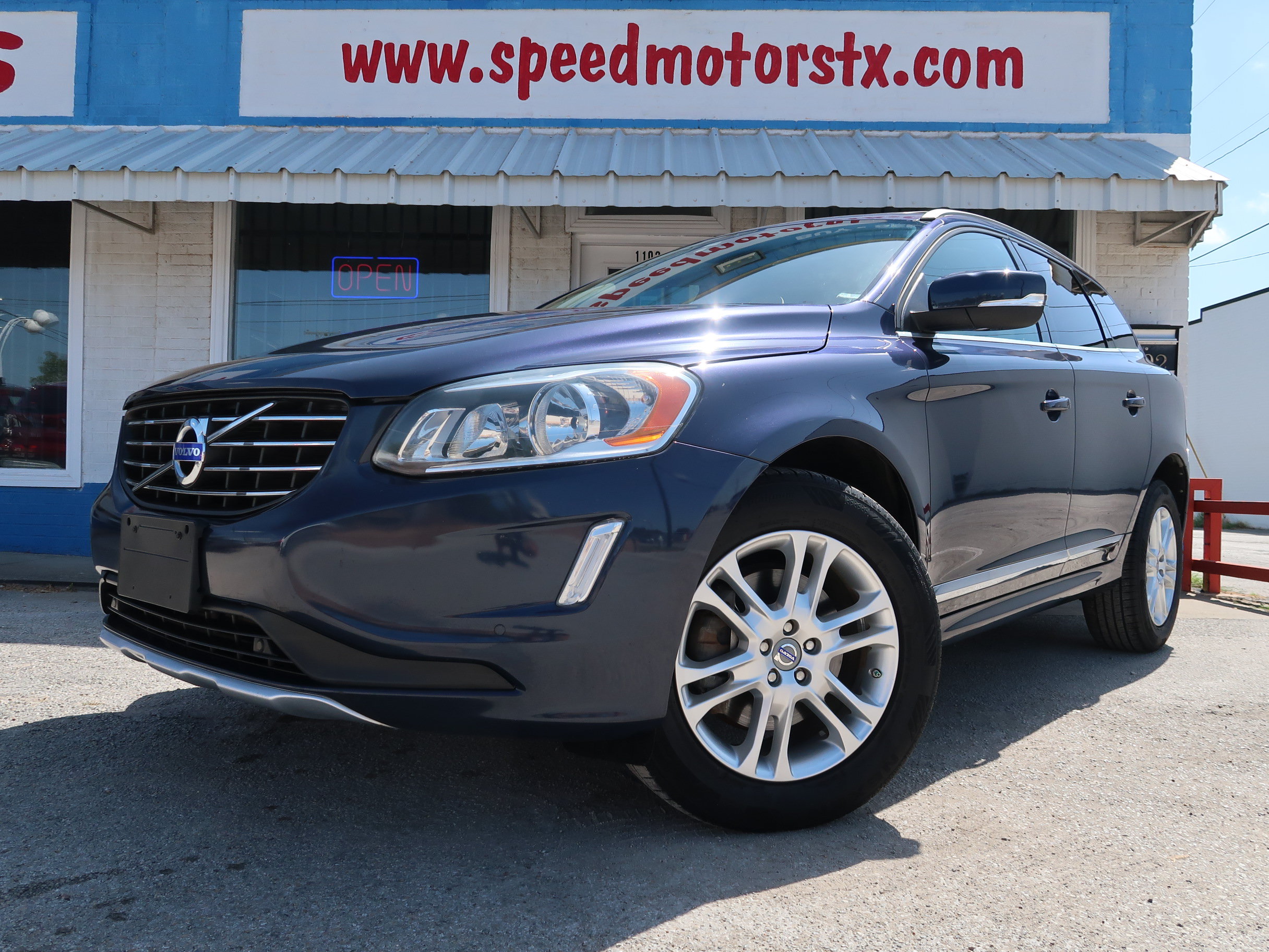 Used 2015 Volvo XC60 T5 Premier w/ Proximity Package