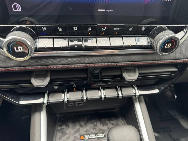 Certified 2024 Chevrolet Colorado Z71 w/ Z71 Convenience Package 2 AWD/4WD image 17