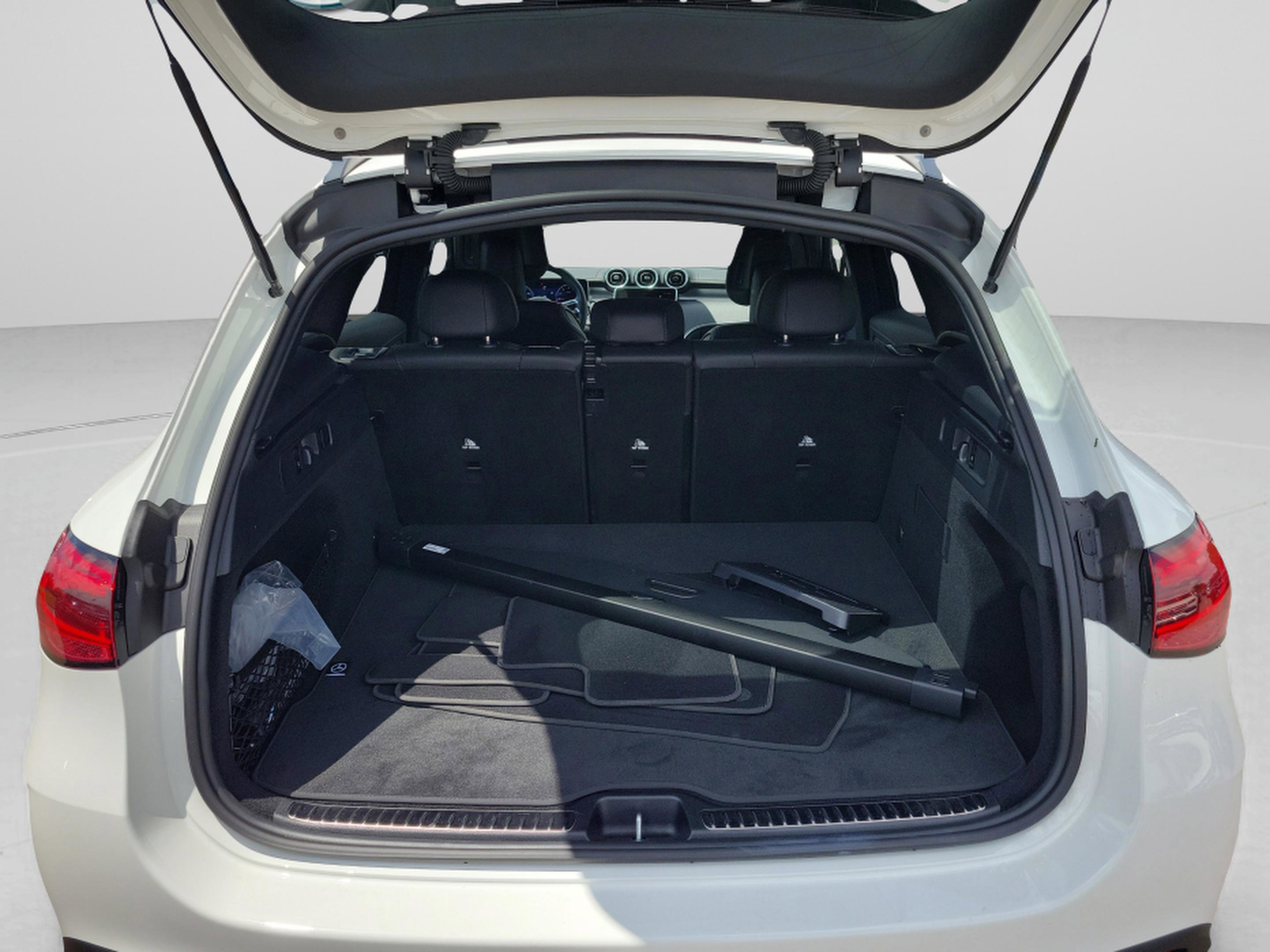 Certified 2026 Mercedes-Benz GLC 300 4MATIC image 5