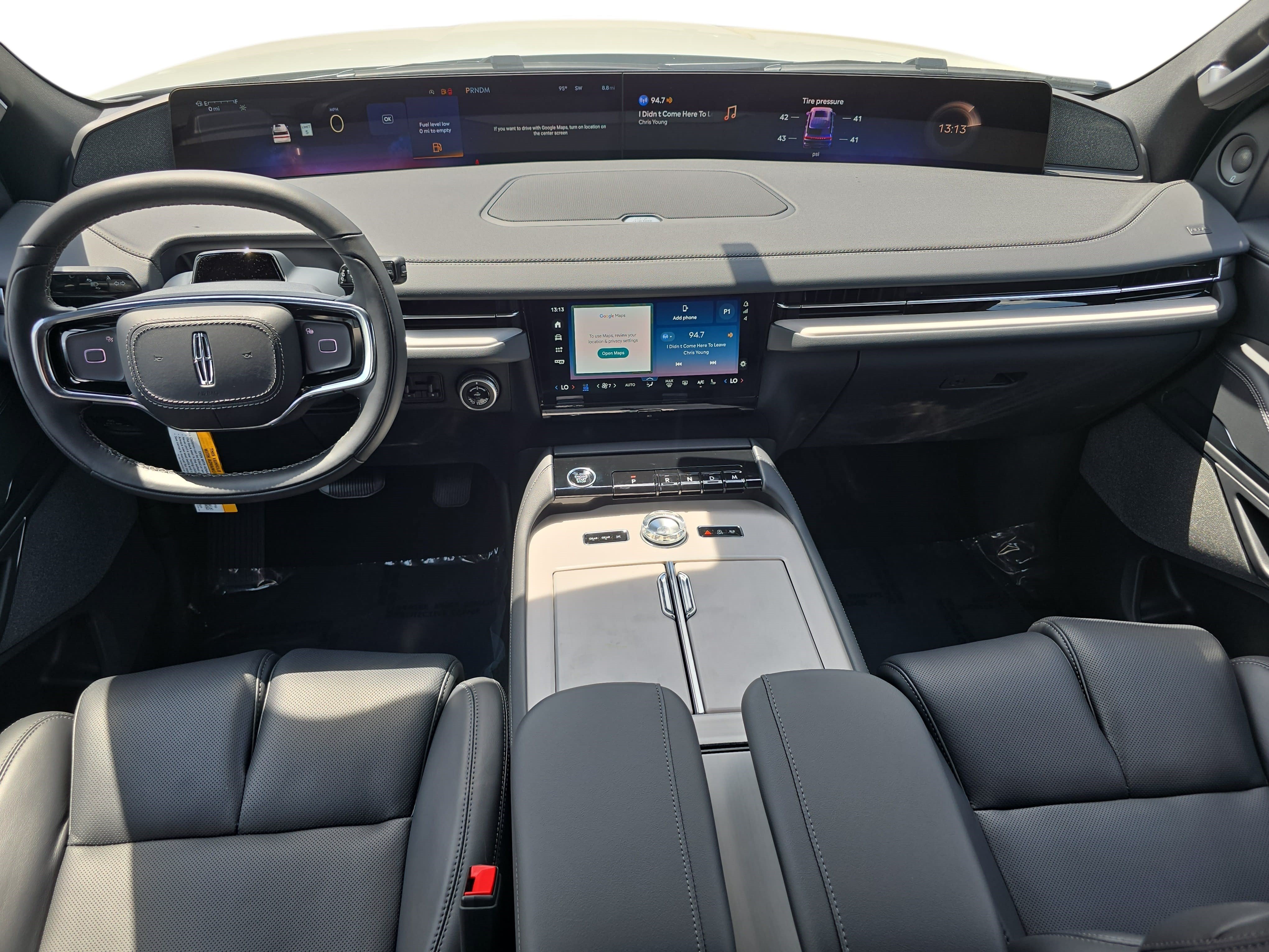 New 2027 Lincoln Navigator Reserve w/ Jet Appearance Package AWD/4WD image 9