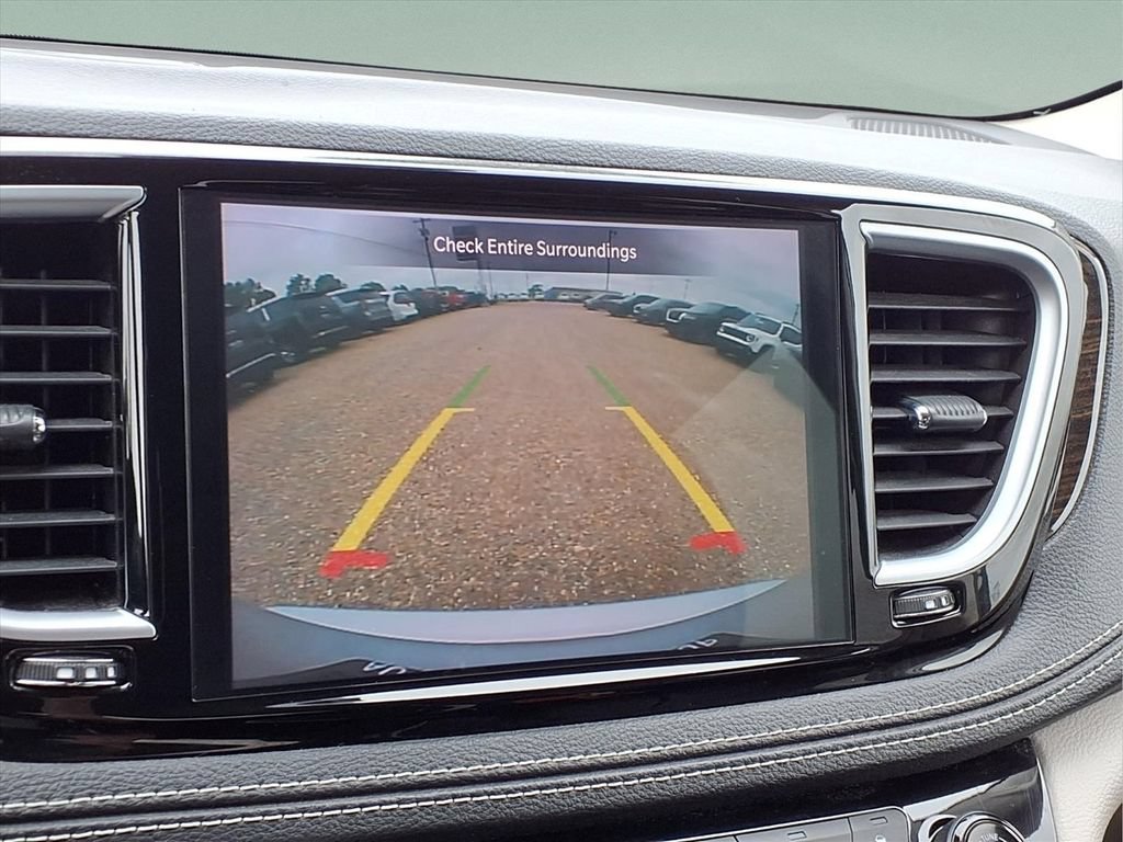 Used 2023 Chrysler Pacifica Limited FWD image 13