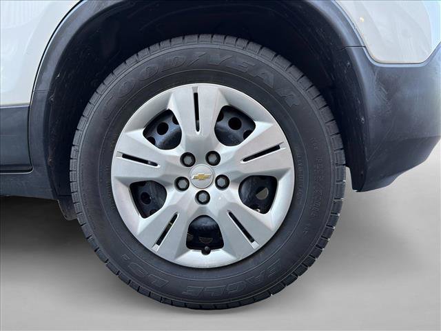 Used 2015 Chevrolet Trax LS FWD image 9