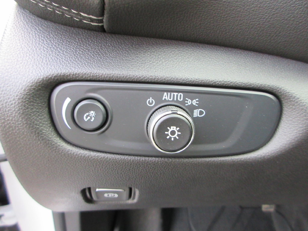 Used 2024 Chevrolet Blazer LT w/ LPO, Floor Liner Package FWD image 22