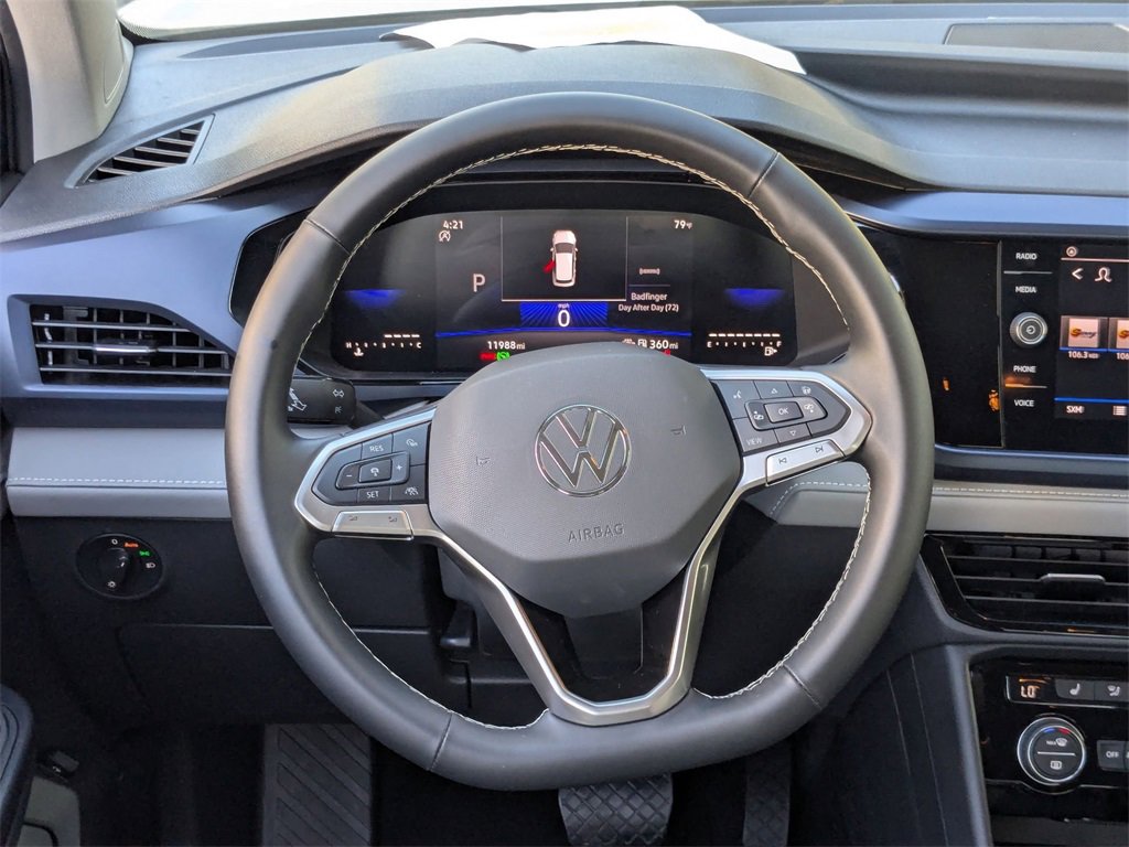 Used 2024 Volkswagen Taos SE image 24