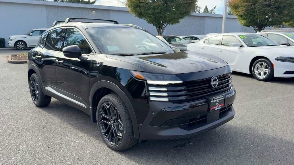 New 2026 Nissan Kicks SR w/ SR Premium Package image 6