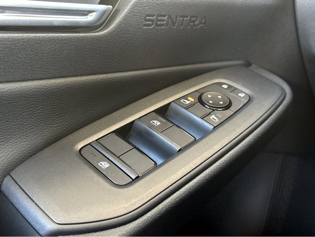 New 2026 Nissan Sentra SR w/ SR Premium Package FWD image 21