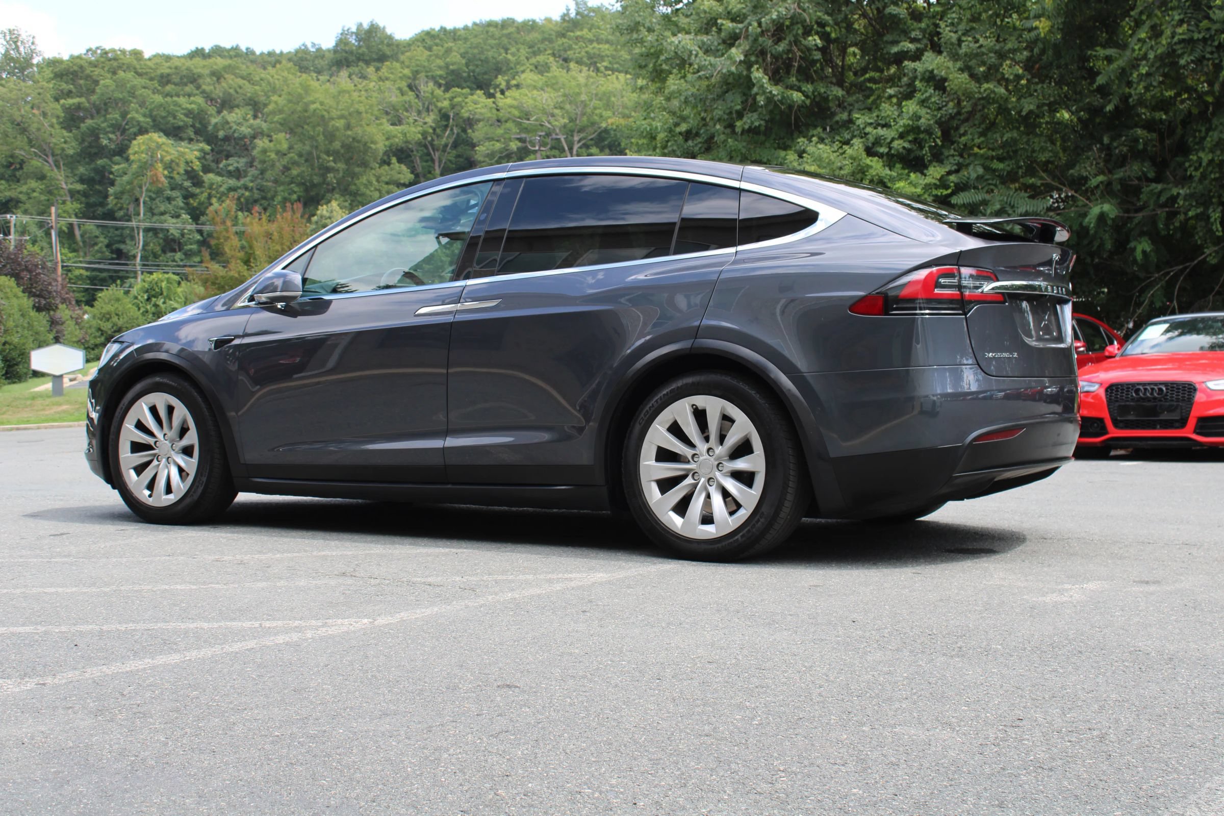 Used 2017 Tesla Model X 75D AWD/4WD image 4