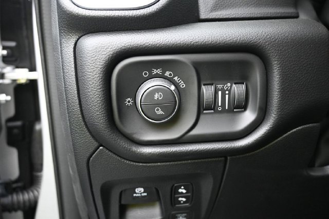 New 2026 RAM 1500 Big Horn AWD/4WD image 32