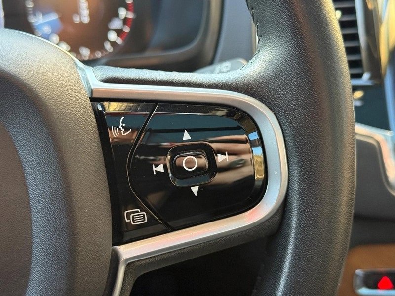 Used 2018 Volvo XC90 T6 Inscription w/ Convenience Package image 22