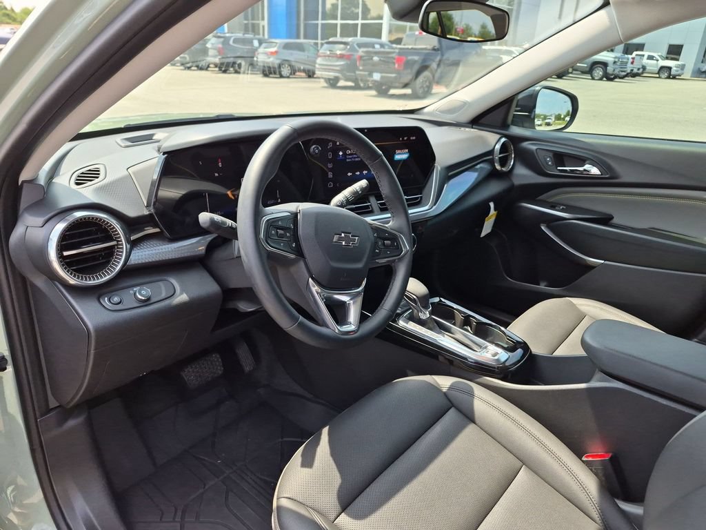 New 2026 Chevrolet Trax ACTIV w/ Driver Confidence Package FWD image 17