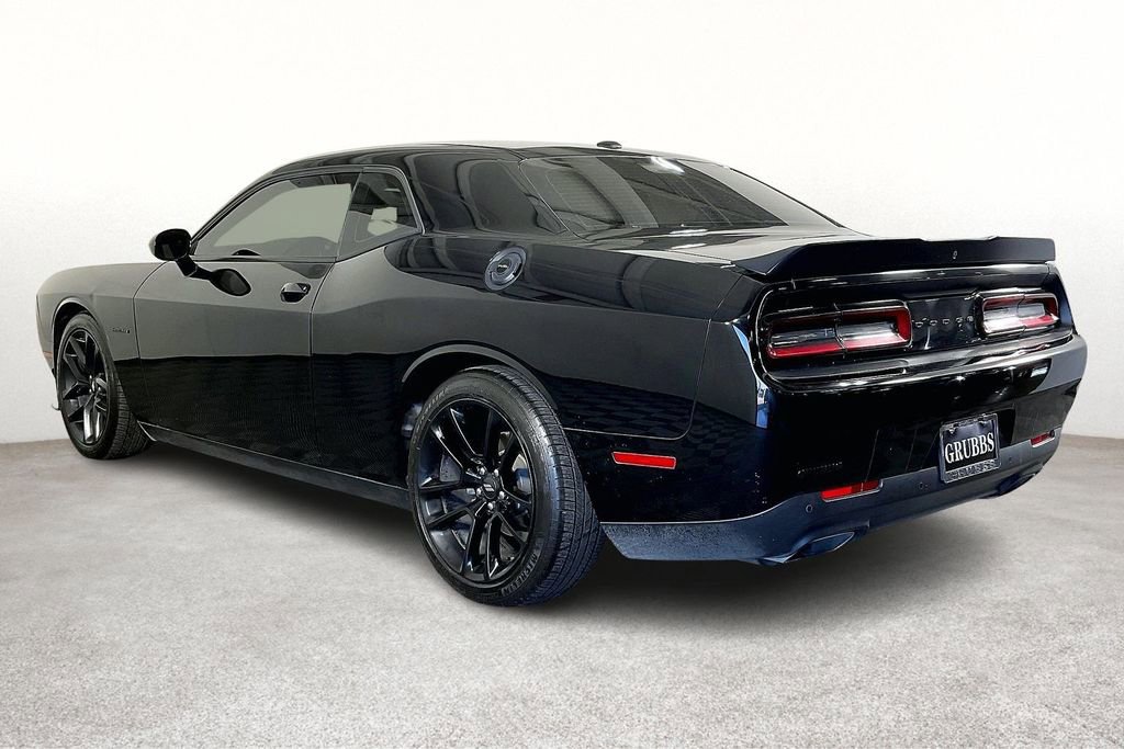 Used 2022 Dodge Challenger R/T w/ Blacktop Package image 17