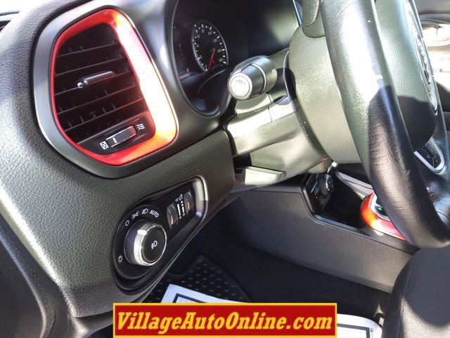 Used 2018 Jeep Renegade Trailhawk w/ Cold Weather Group II image 12