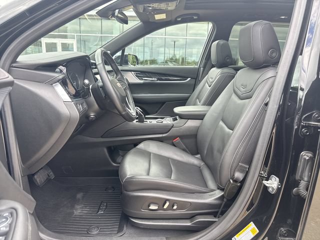 Certified 2025 Cadillac XT6 Premium Luxury w/ LPO, Floor Liner Package AWD/4WD image 9
