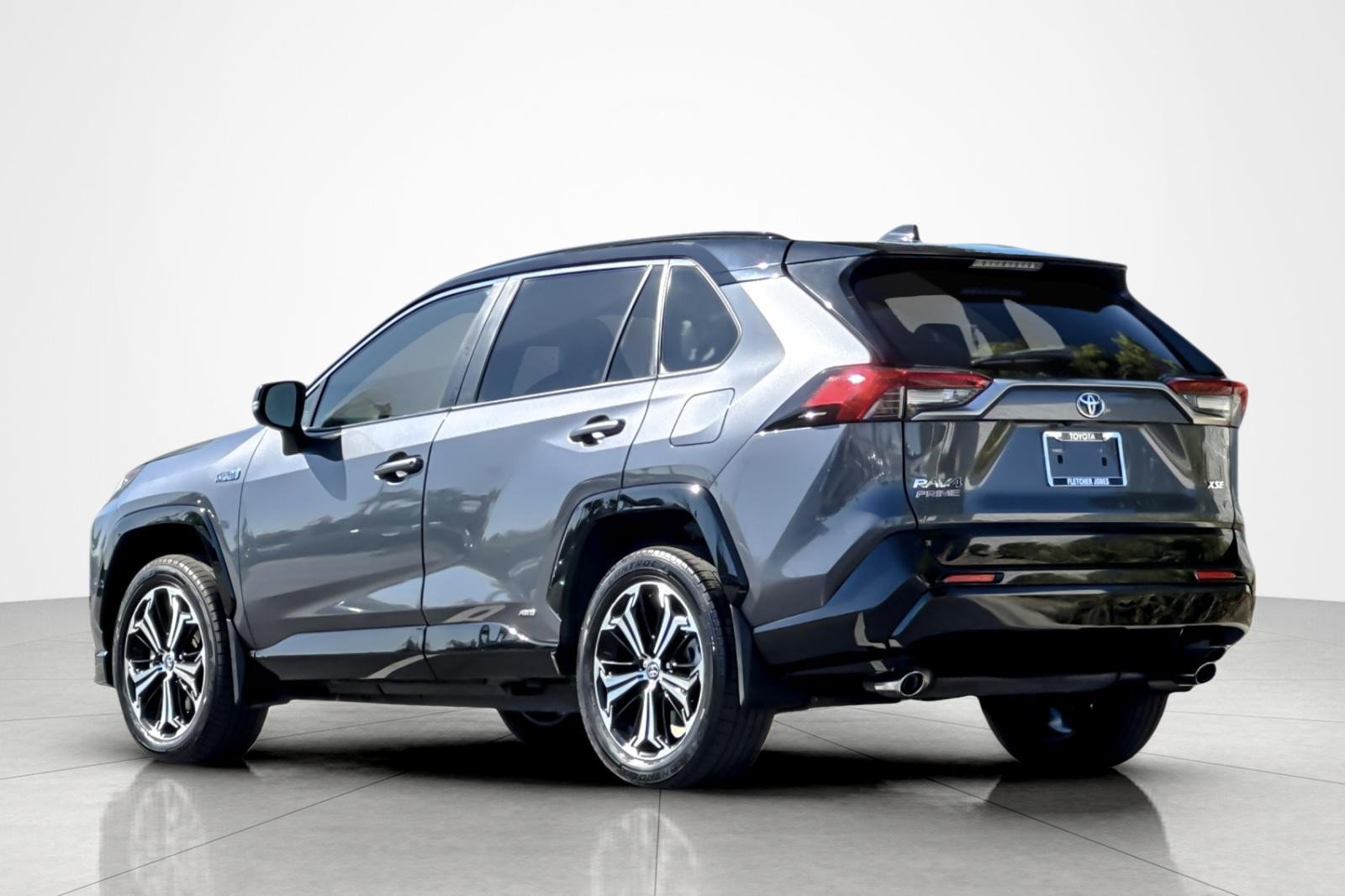 Certified 2024 Toyota RAV4 XSE w/ Weather Package AWD/4WD image 3