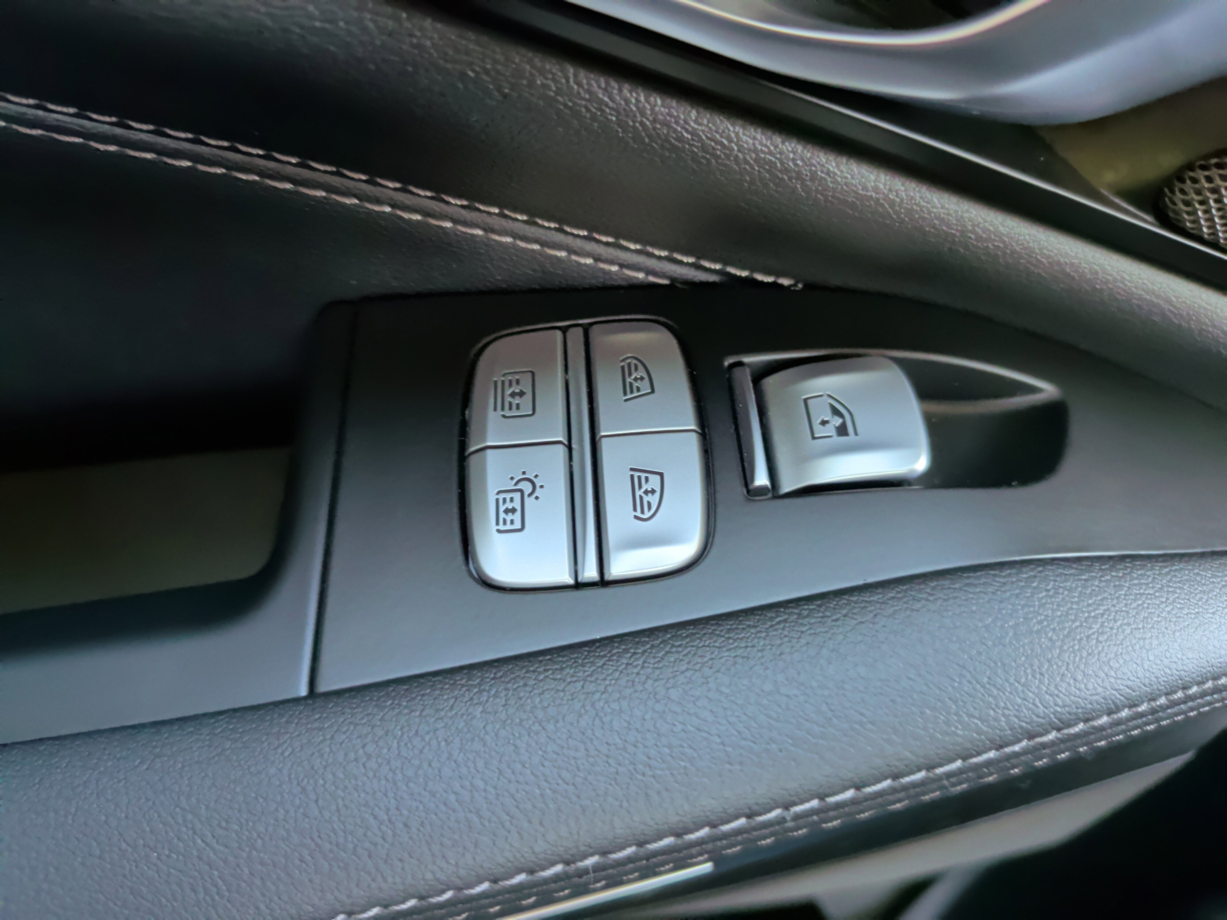 Certified 2025 BMW X7 xDrive40i w/ Premium Package image 46