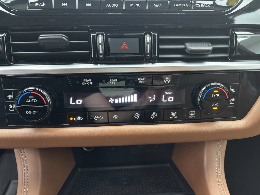 Used 2023 Nissan Pathfinder Platinum AWD/4WD image 6