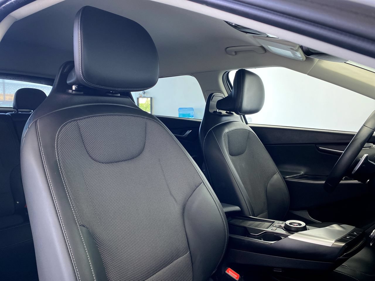 Certified 2024 Kia EV6 Light RWD image 30