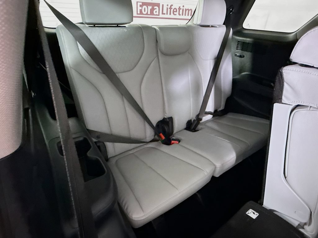 Certified 2022 Hyundai Palisade SEL w/ 8P Bench Seat Package AWD/4WD image 31