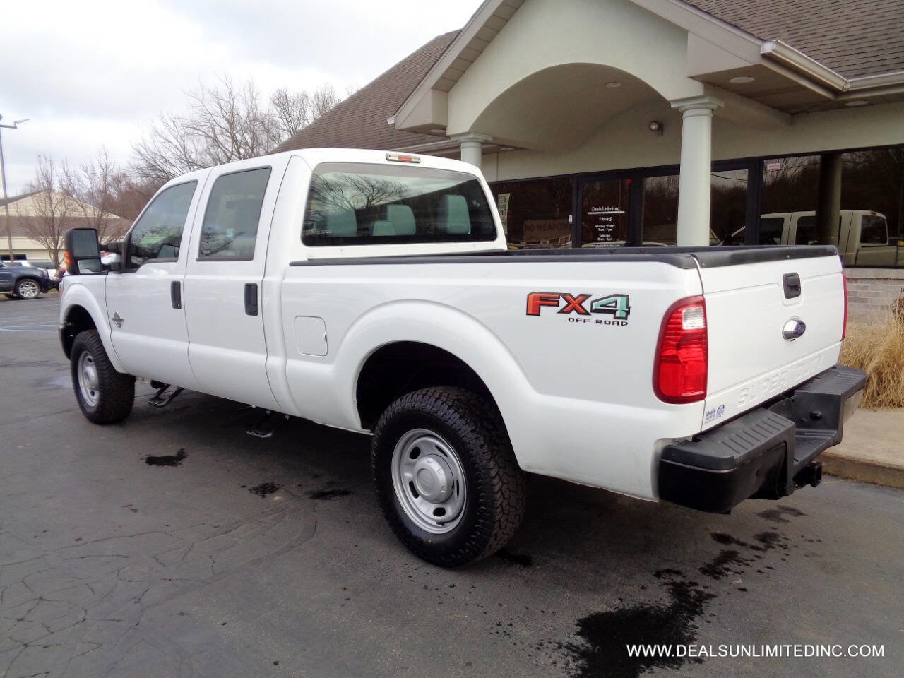 Used 2014 Ford F250 XL w/ Power Equipment Group image 4