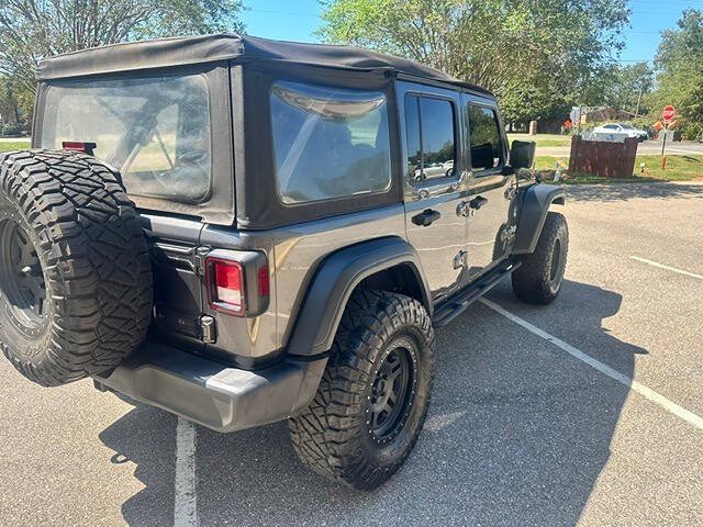 Used 2018 Jeep Wrangler Unlimited Sport AWD/4WD image 9