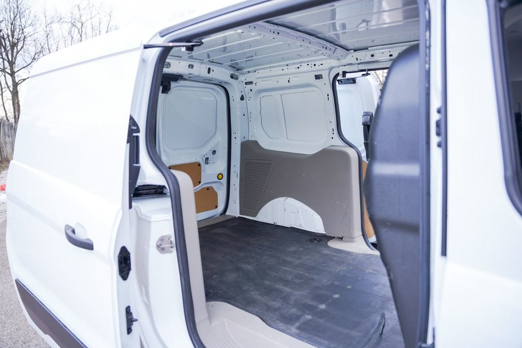 Used 2022 Ford Transit Connect XLT FWD image 32