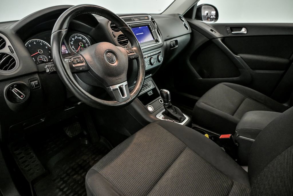 Used 2017 Volkswagen Tiguan Limited image 9