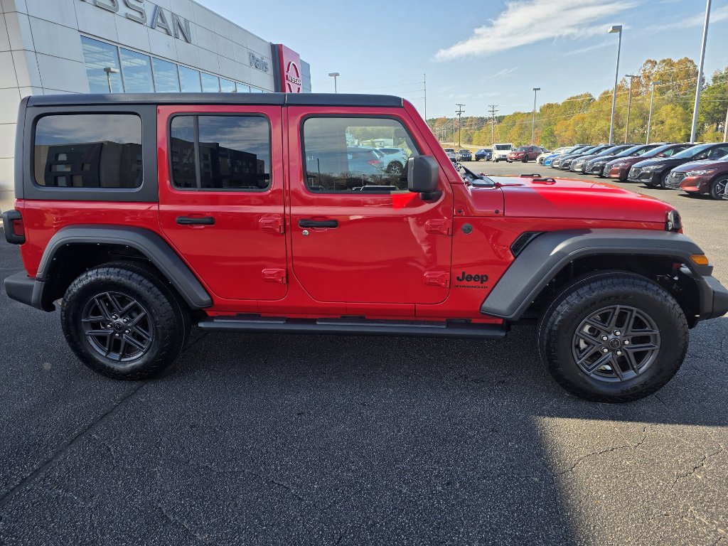 Used 2024 Jeep Wrangler Sport S image 2