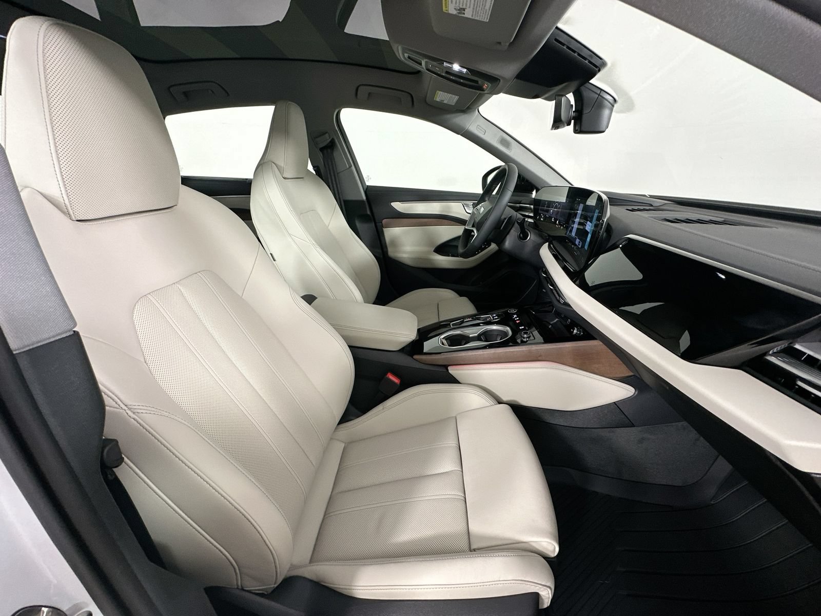 New 2026 Audi A6 Premium Plus AWD/4WD image 44