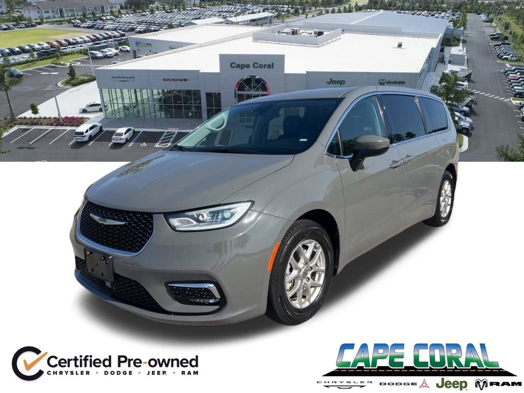 Certified 2023 Chrysler Pacifica Touring-L