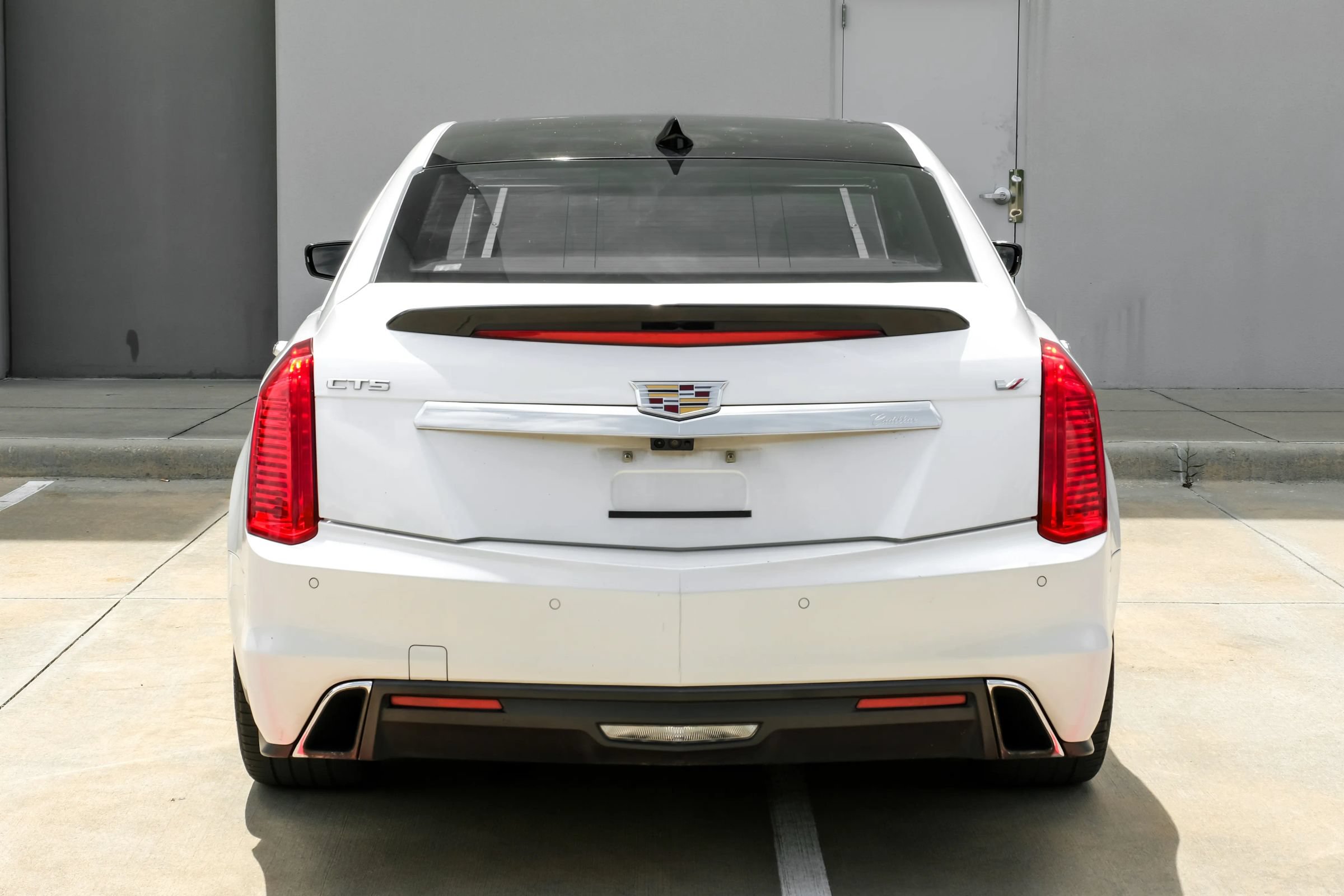Used 2018 Cadillac CTS Vsport Premium Luxury RWD image 5