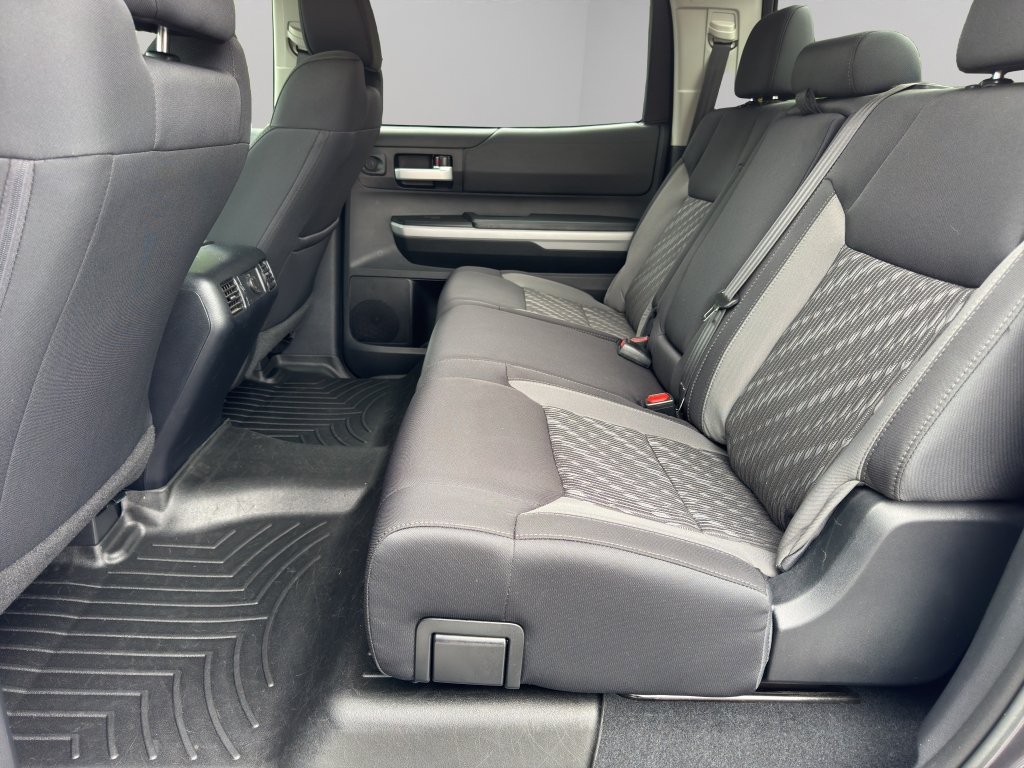 Used 2019 Toyota Tundra SR5 w/ SR5 Upgrade Package AWD/4WD image 18