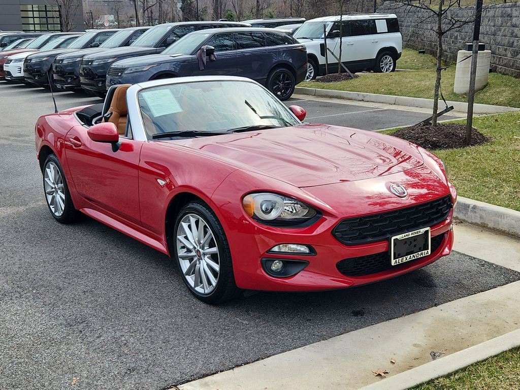 Used 2018 FIAT 124 Spider Lusso w/ Convenience Group image 10