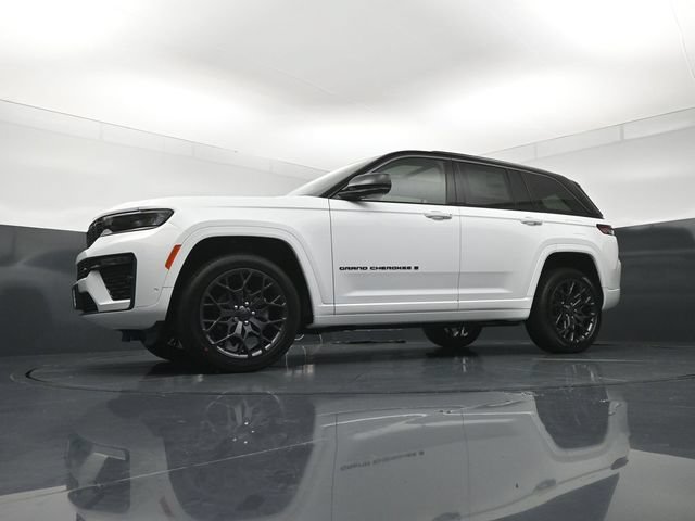 New 2026 Jeep Grand Cherokee Summit w/ Obsidian Package AWD/4WD image 20