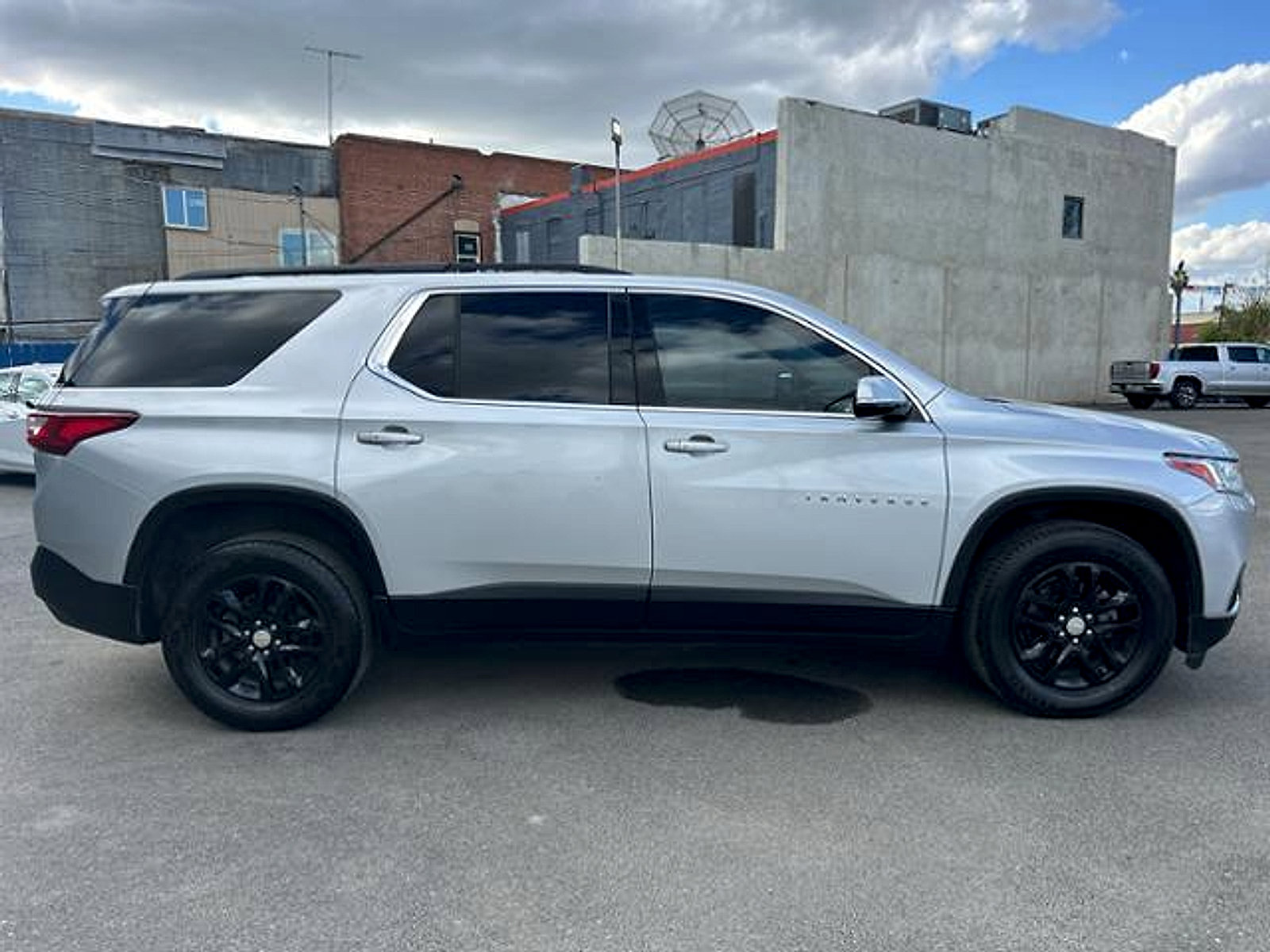 Used 2019 Chevrolet Traverse LT image 8