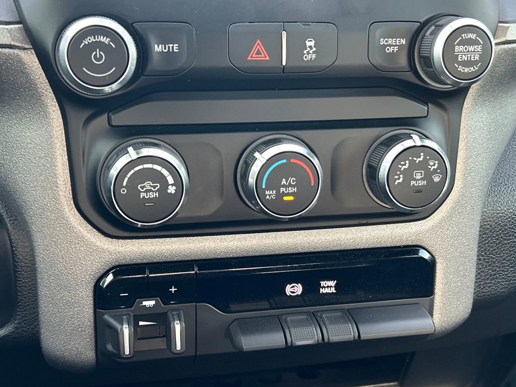 Used 2024 RAM 3500 Tradesman w/ Chrome Appearance Group image 14