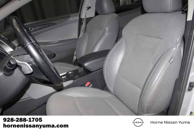 Used 2014 Hyundai Sonata SE w/ Premium Package 04 FWD image 4