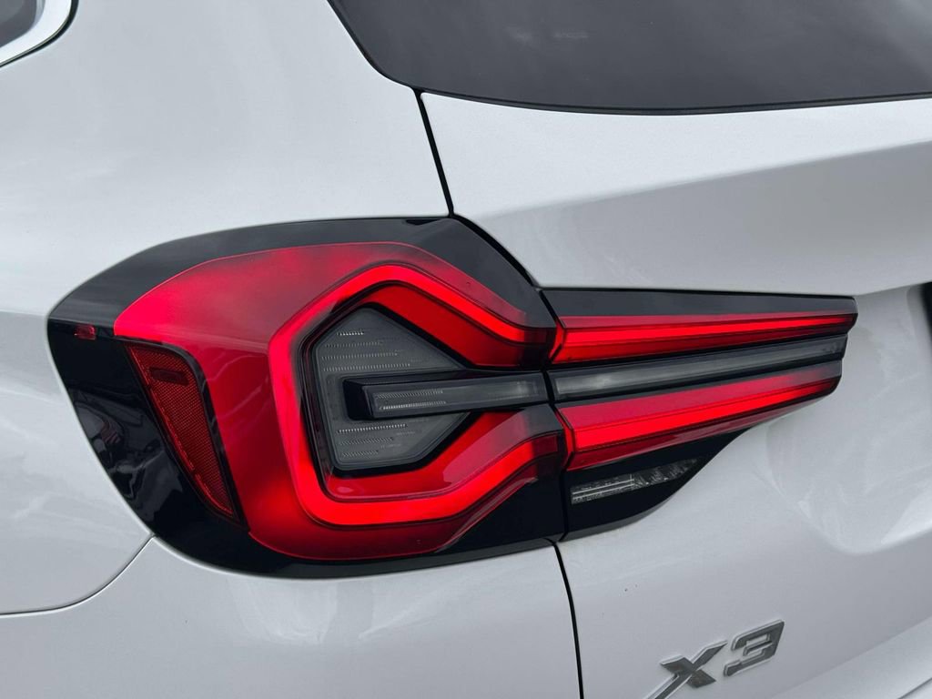 Used 2022 BMW X3 xDrive30i w/ Convenience Package w/ZPA image 11