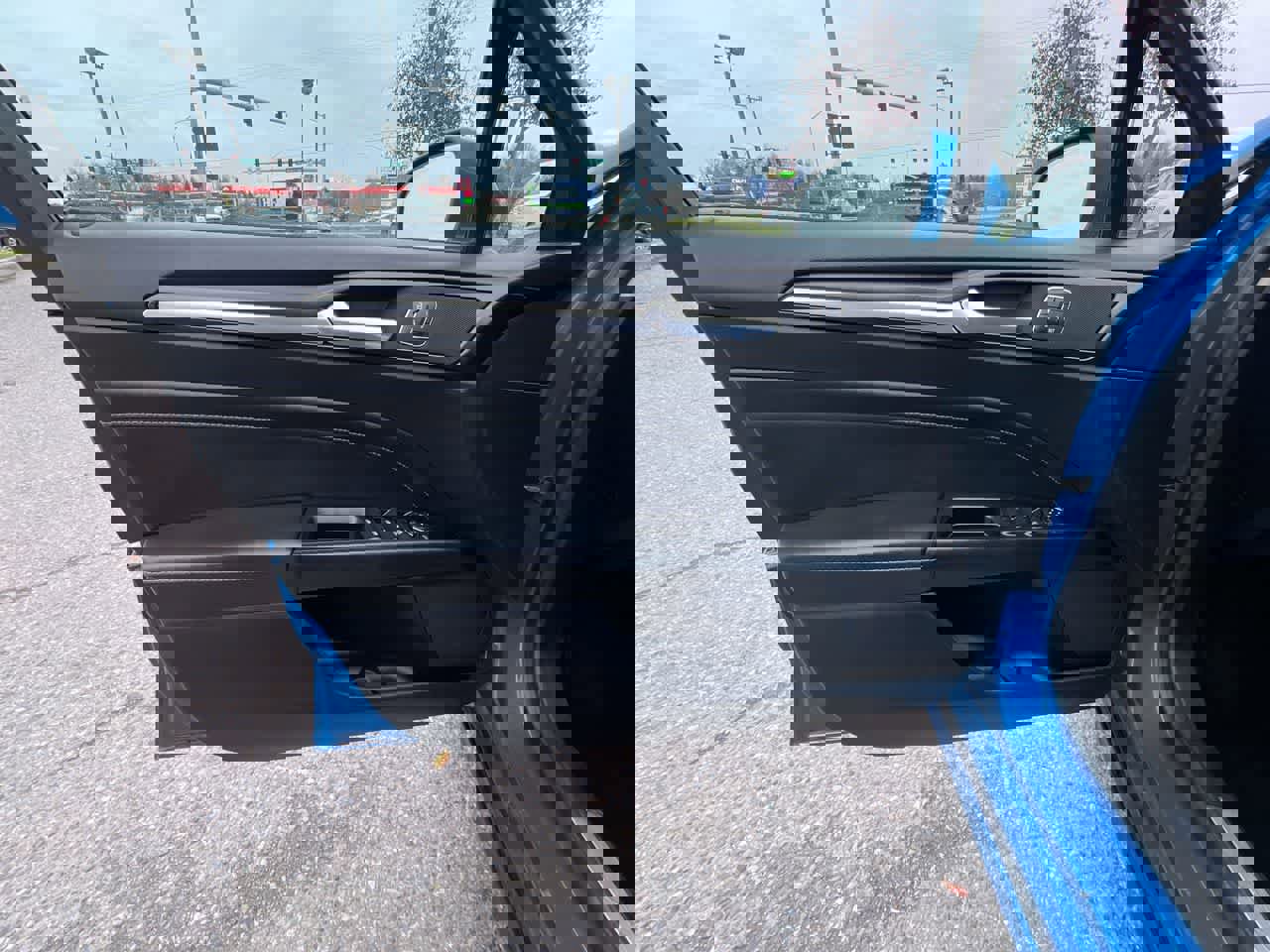 Used 2020 Ford Fusion Titanium image 13