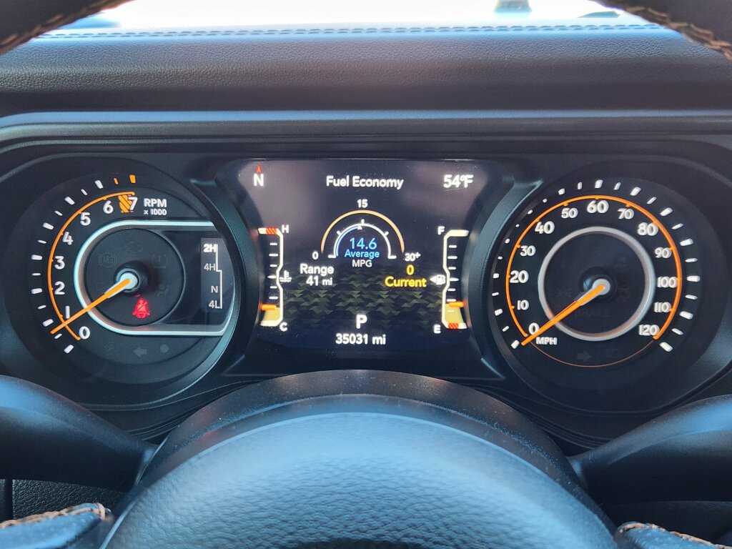 Used 2024 Jeep Gladiator Mojave w/ Safety Group AWD/4WD image 14