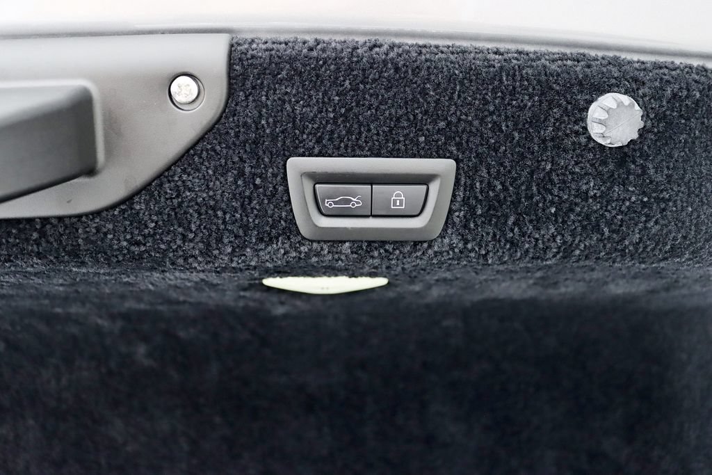 Used 2016 Rolls-Royce Ghost RWD image 43