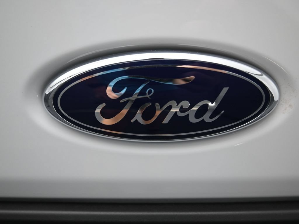 New 2025 Ford Transit 150 Low Roof RWD image 19