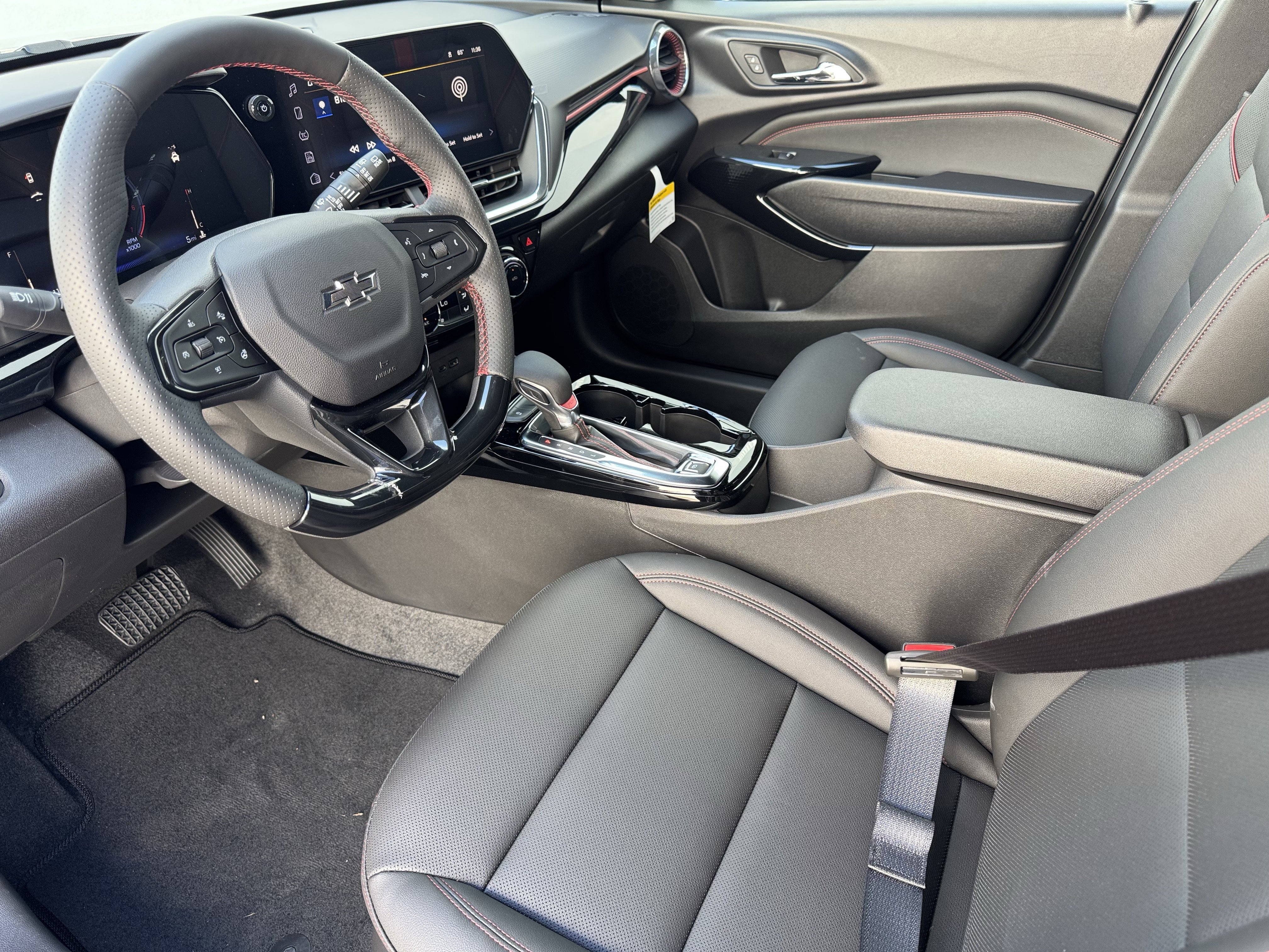 New 2026 Chevrolet Trax RS w/ Driver Confidence Package image 10