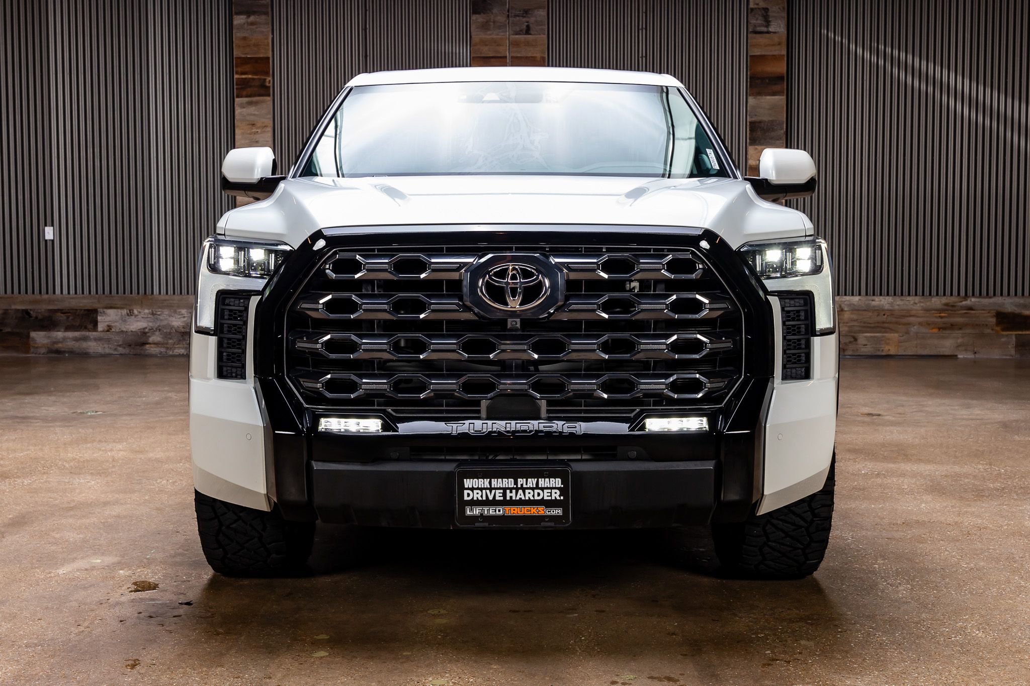 Used 2024 Toyota Tundra Platinum AWD/4WD video 2