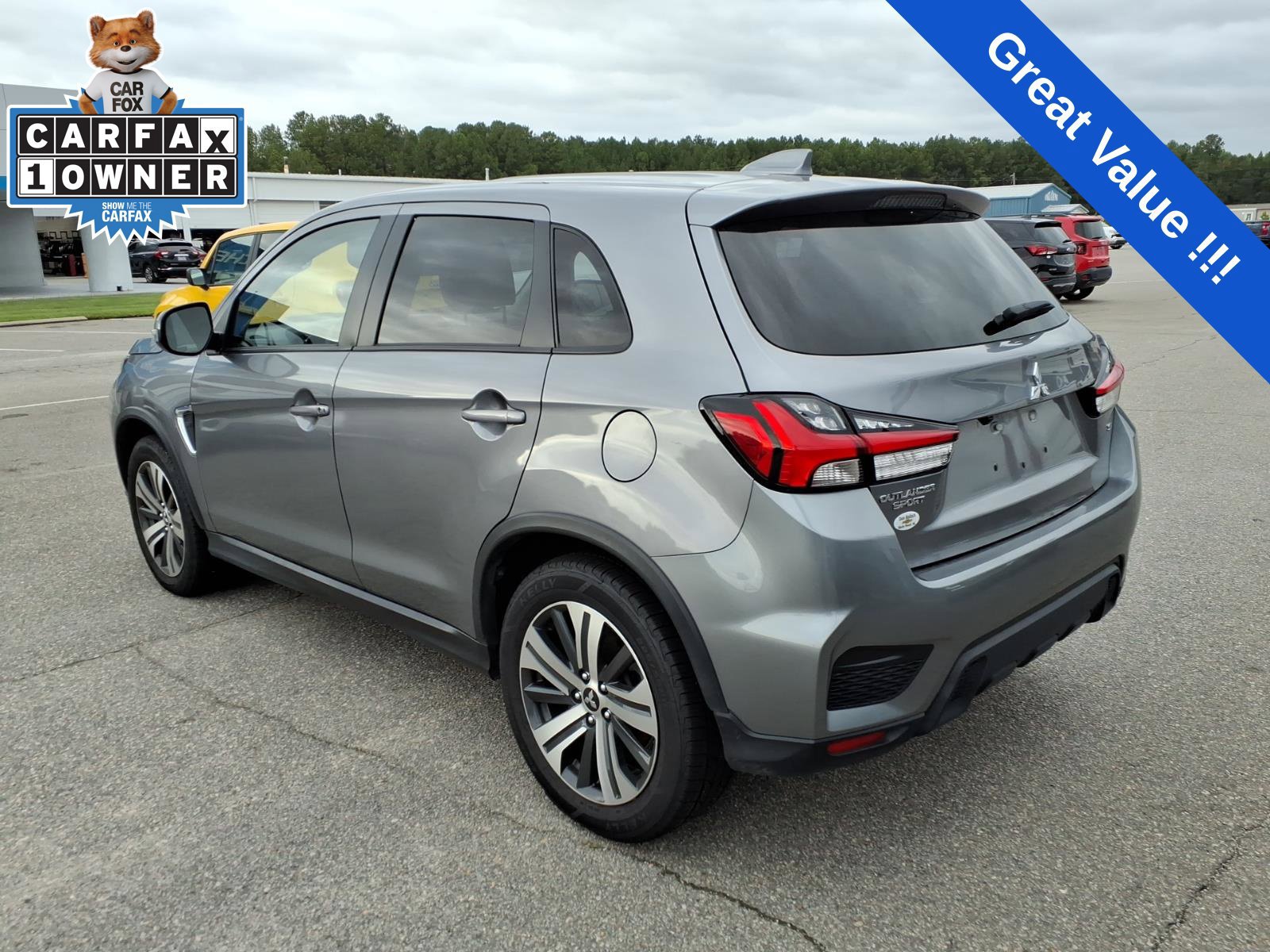 Used 2024 Mitsubishi Outlander Sport SE AWD/4WD image 3